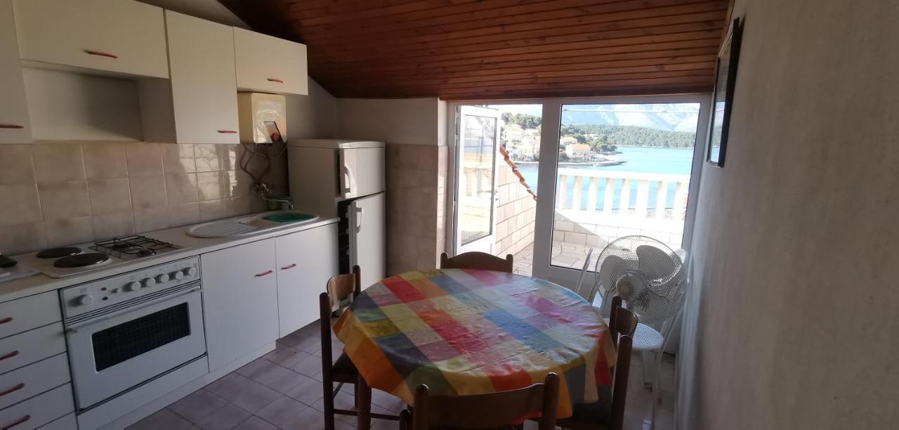 Big House For 14 People In Centre Of Lumbarda Apartment Bagian luar foto